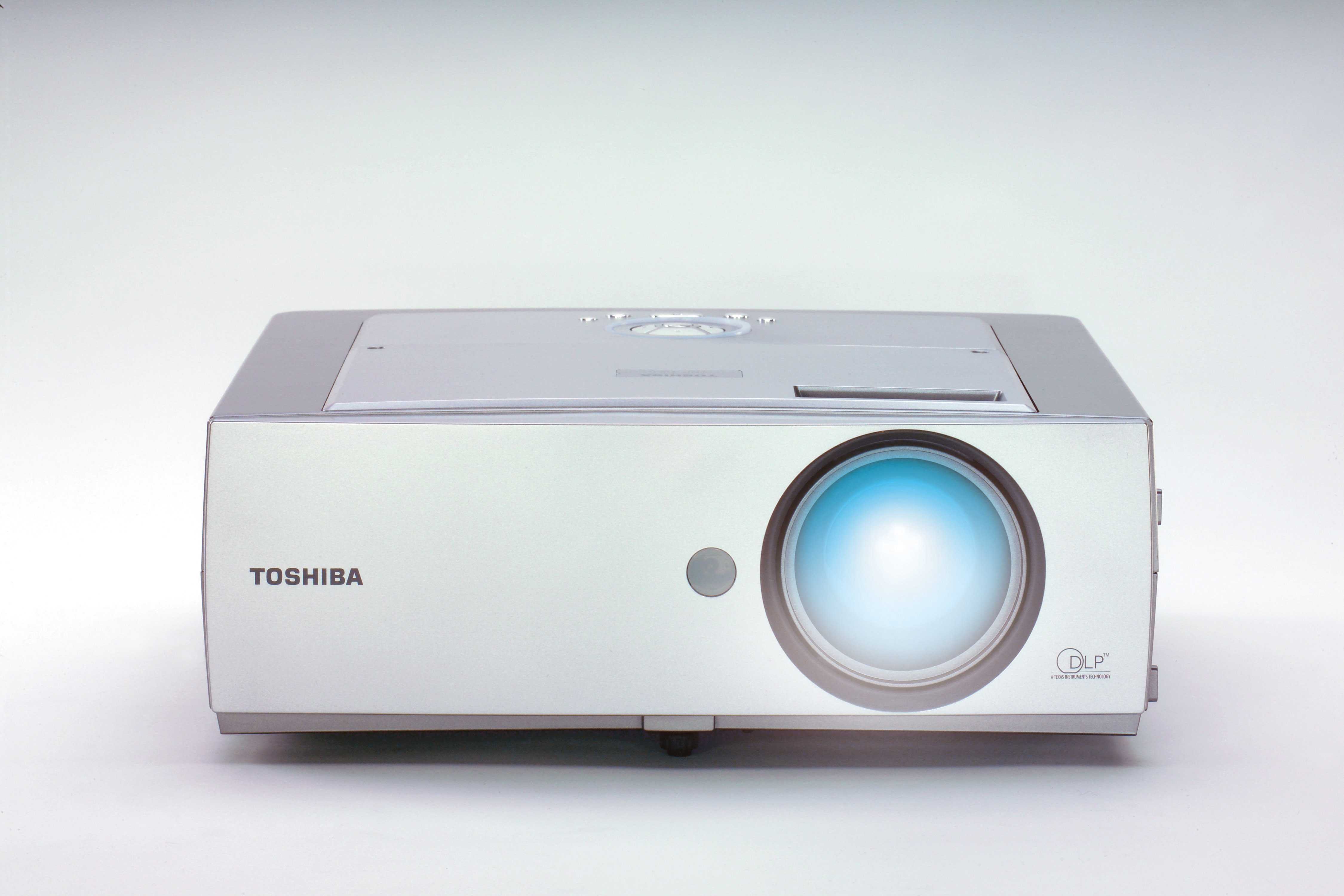 Toshiba 32p2300 купить по акционной цене , отзывы и обзоры.