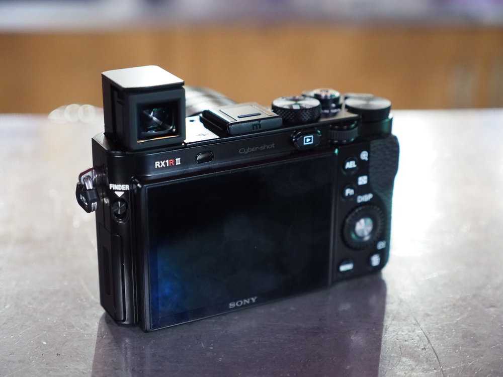 Тест фотокамеры sony cyber-shot dsc-rx10 iii: бридж-камера класса люкс | ichip.ru