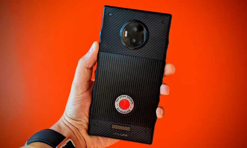 Самый необычный смартфон сегодня. познакомьтесь с red hydrogen one