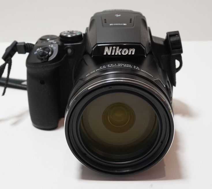 У фотокамеры Nikon Coolpix A900 есть 35кратный оптический зум, что в формате 35 мм означает диапазон углов 24840 мм,