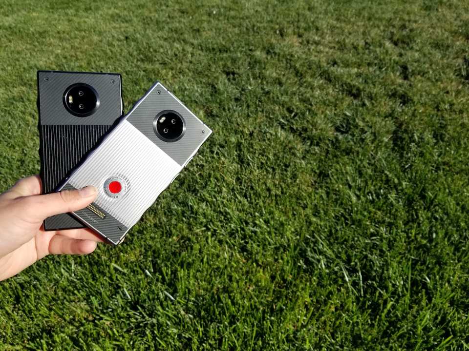 Hydrogen one от red — первый телефон с голографическим дисплеем