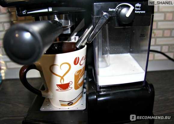 Что лучше: рожковая кофеварка или кофемашина?