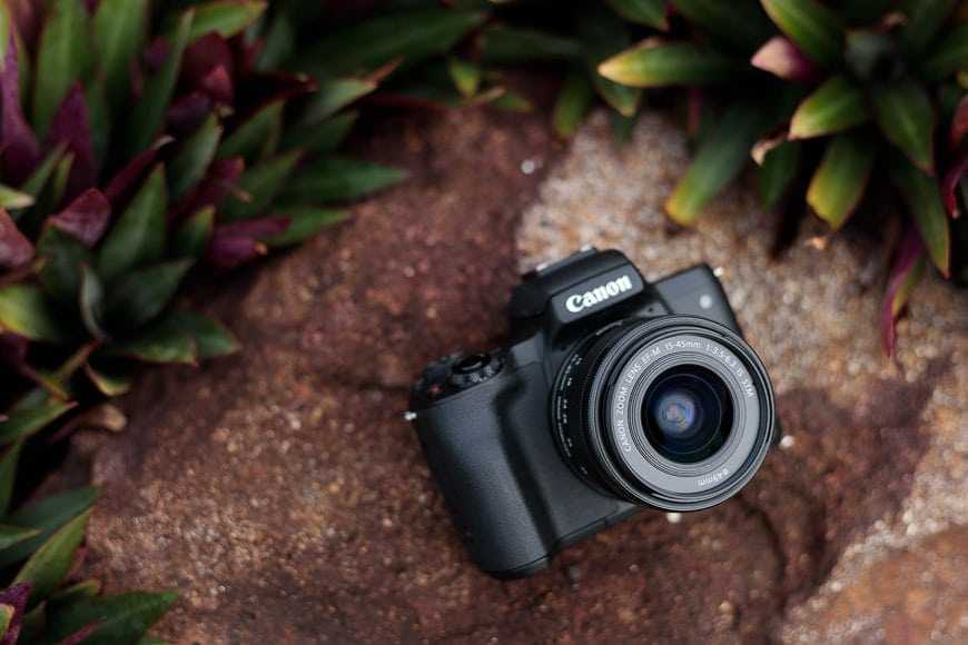 Canon EOS M50 заимствует некоторые функции и идеи от существующих моделей, но она также имеет несколько собственных инноваций Давайте посмотрим, сможет ли M50 стать самой хорошо сбалансированной камерой Canon