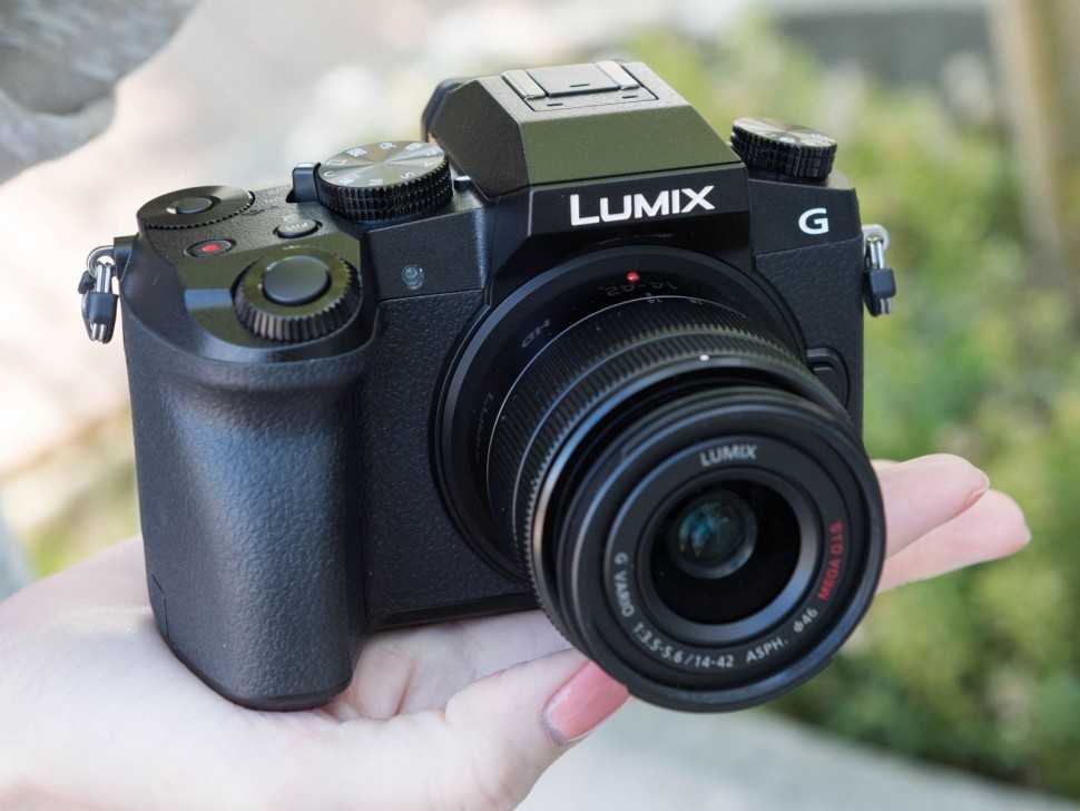 Panasonic Lumix DMCG7  очередной беззеркальный фотоаппарат со сменными объективами от компании Panasonic